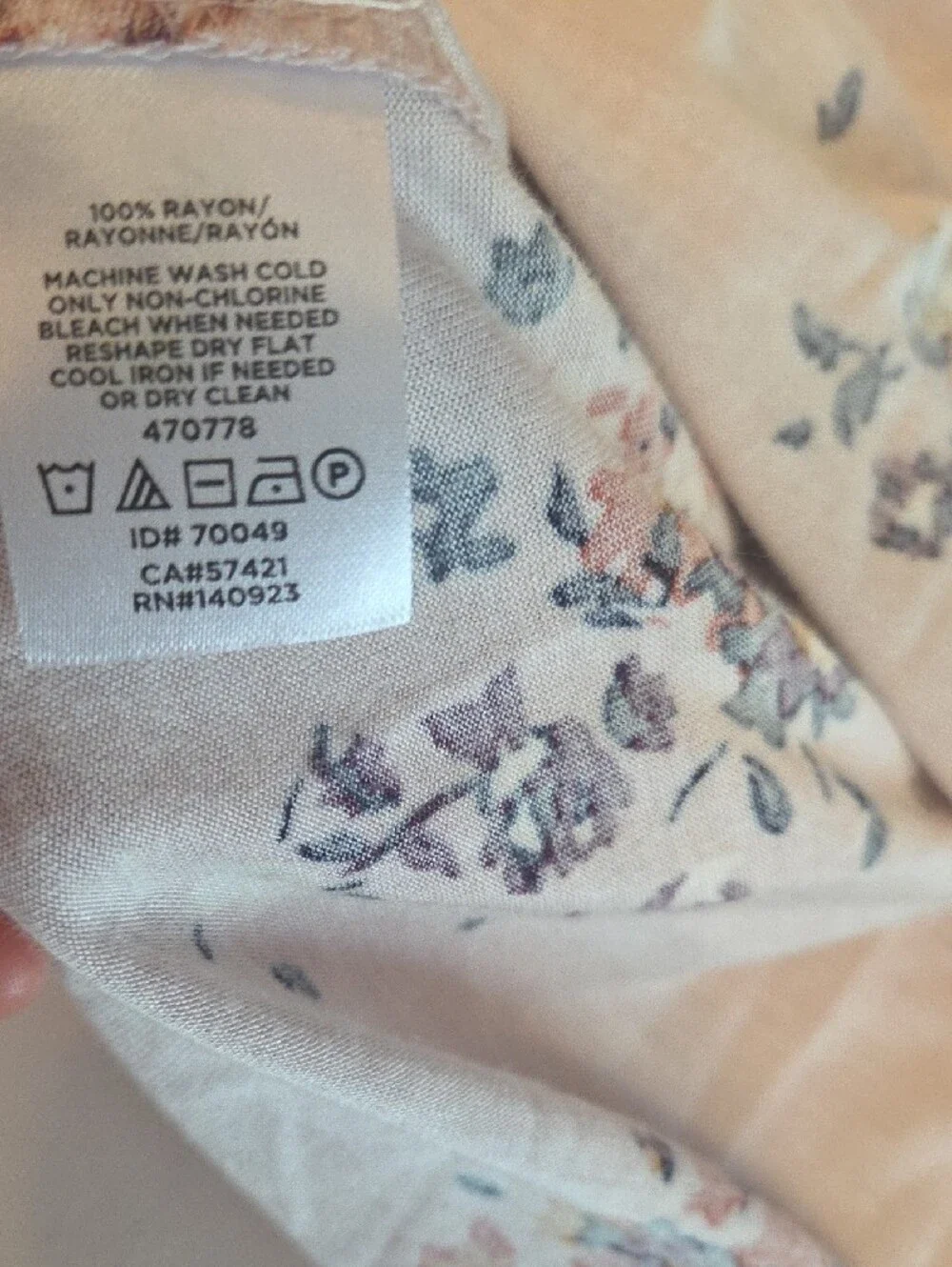 LOFT Light Pink Long Sleeve Floral Scoop Neck Top Size Large